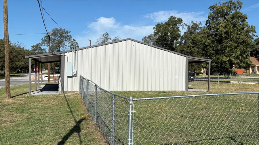 119 W Coke Street, Gorman, TX 76454 - #3