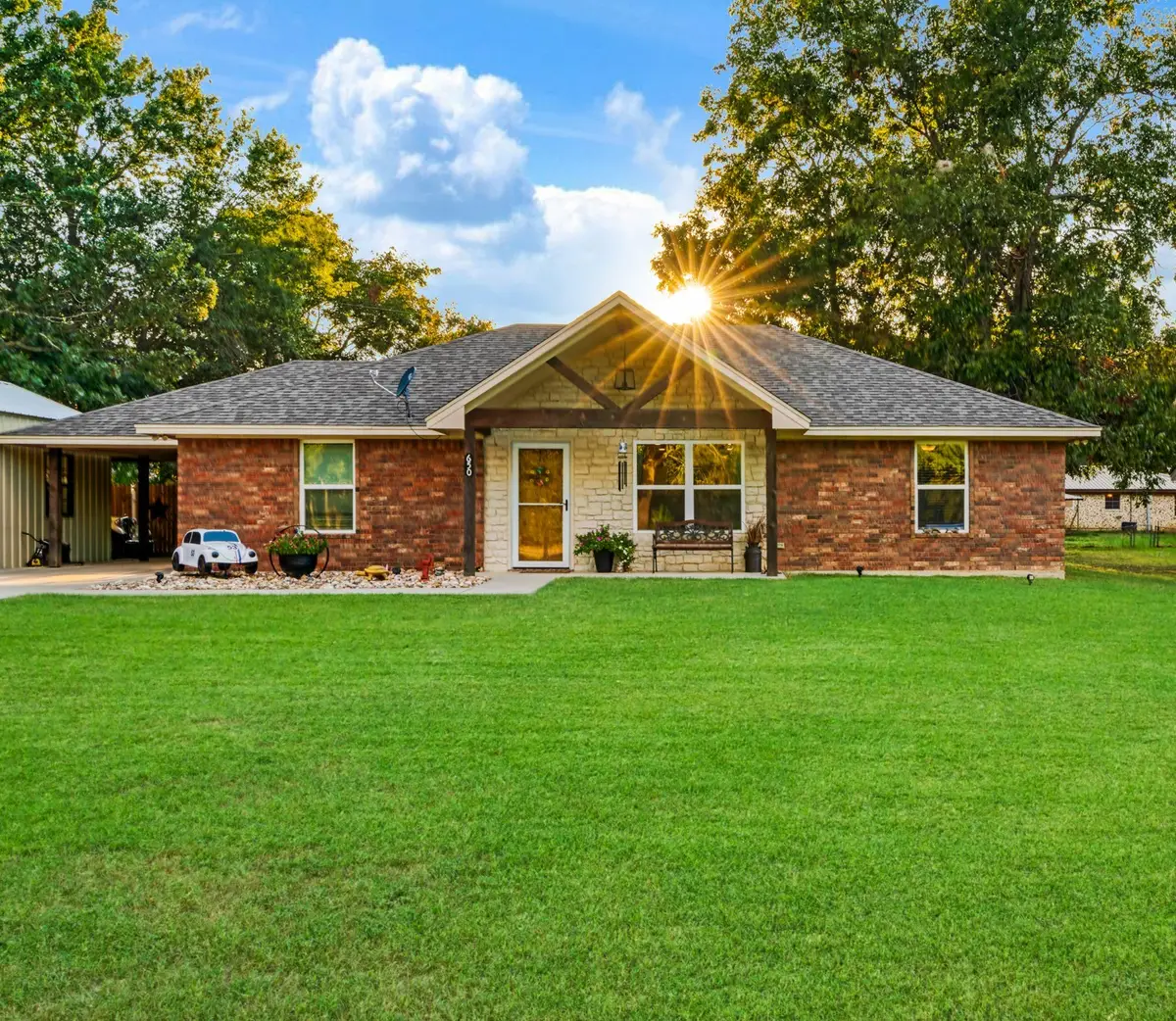 650 Fendley, Blossom, TX 75416 - #1