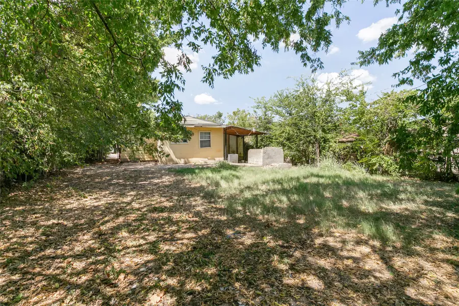 4329 Lubbock Avenue, Fort Worth, TX 76115 - #3