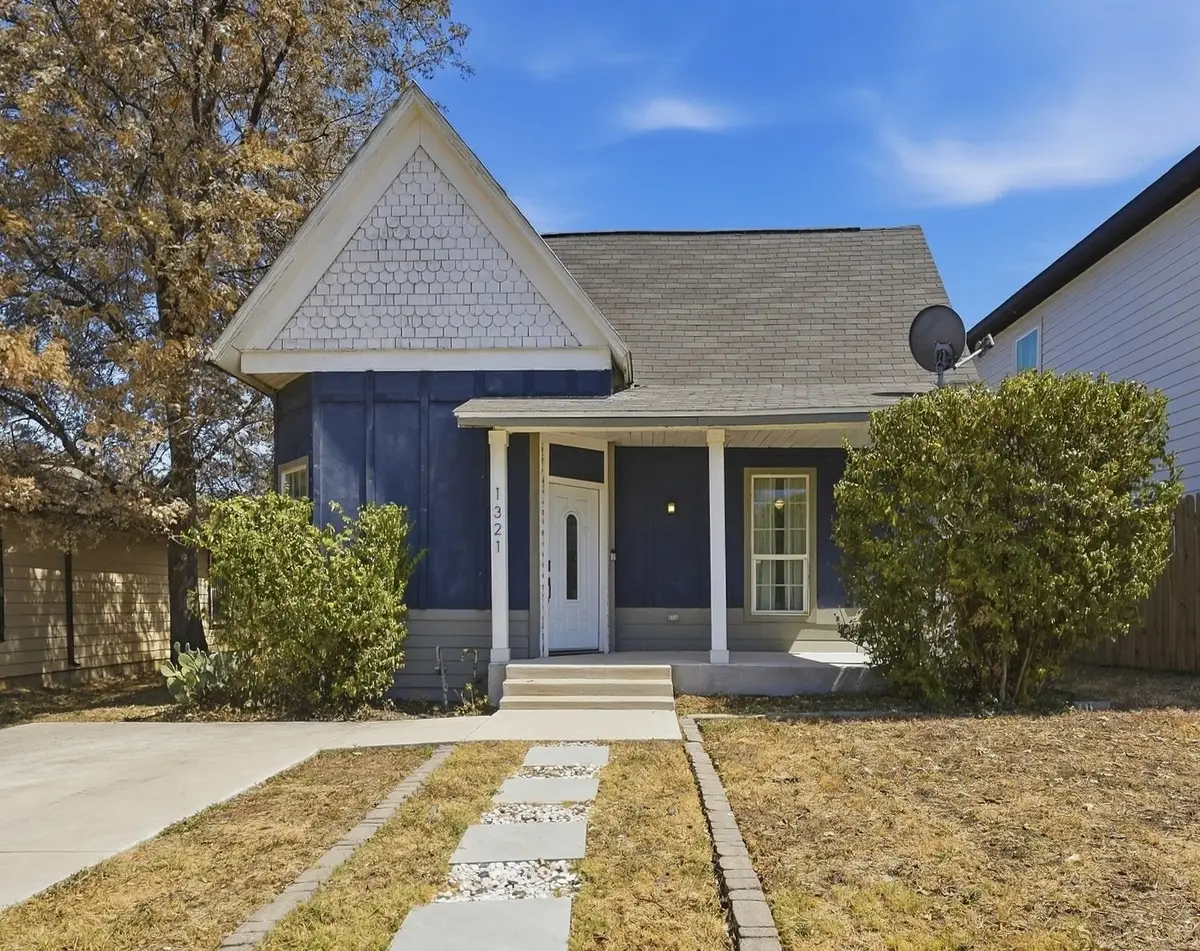 1321 Stewart Street, Fort Worth, TX 76104 - #1