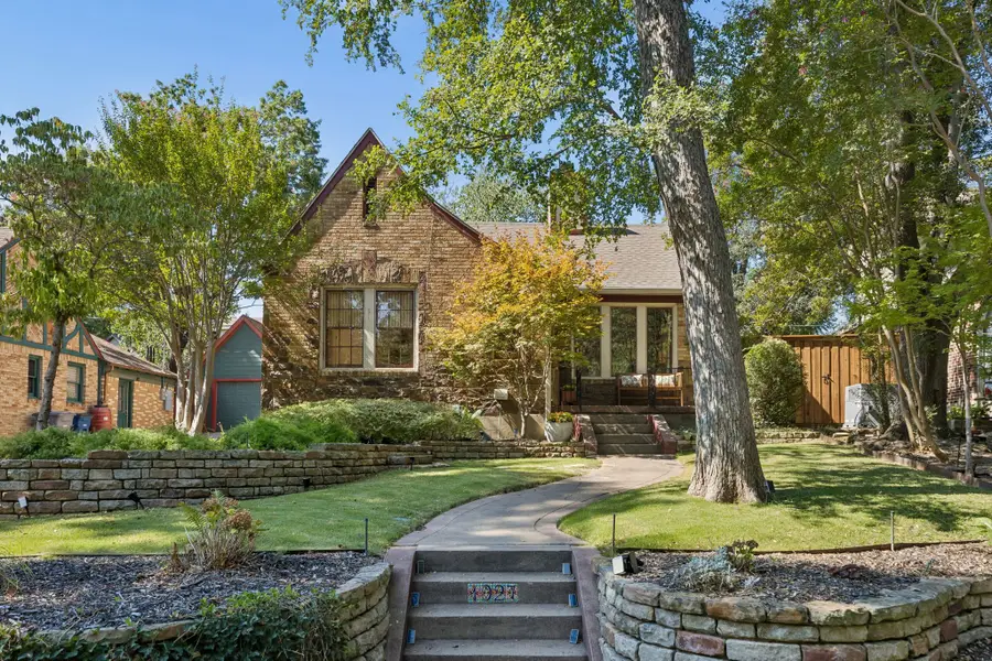 1027 Sarasota Circle, Dallas, TX 75223 - #3