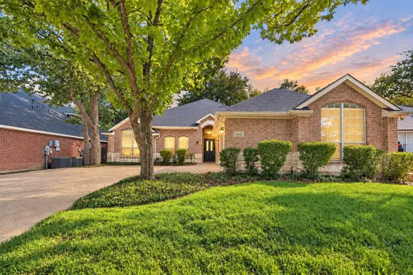 1102 Hartman Court, Arlington, TX 76006