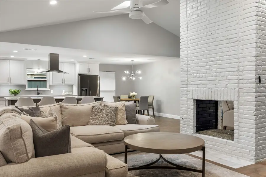 6639 Clearhaven Circle, Dallas, TX 75248 - #3