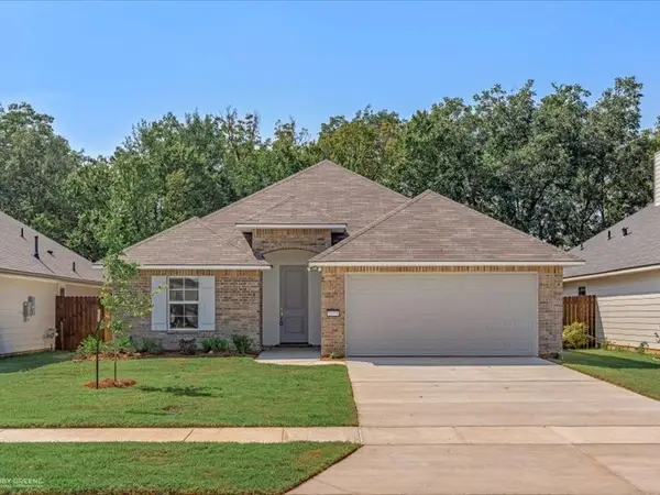3373 Grand Lake Drive, Bossier City, LA 71111