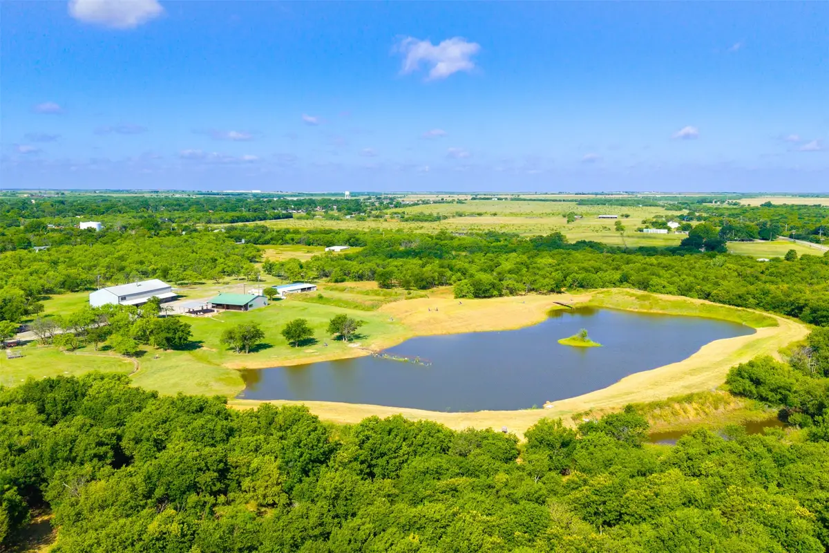 911 N Avenue C, Olney, TX 76374 - #1