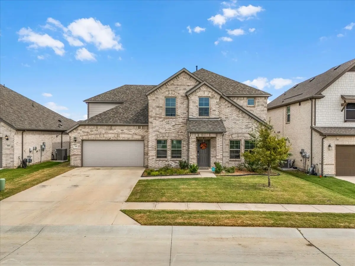 305 Laurel Drive, Justin, TX 76247 - #1