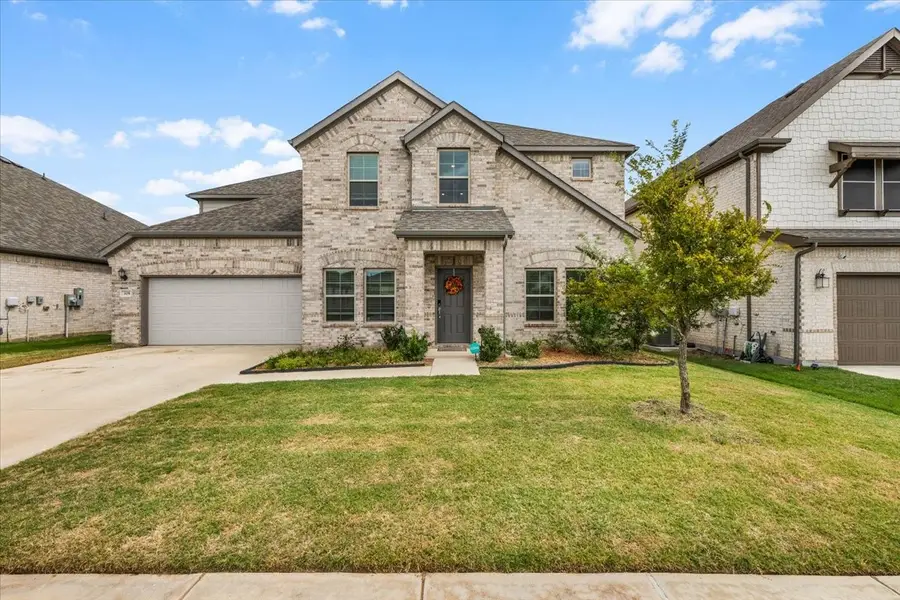305 Laurel Drive, Justin, TX 76247 - #2