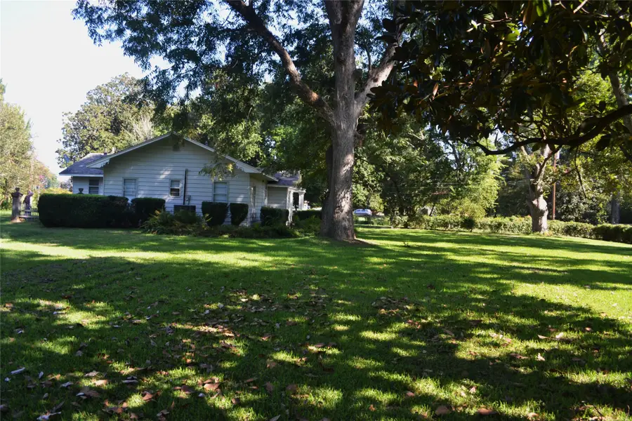 216 Louisiana Street, Belcher, LA 71004 - #3