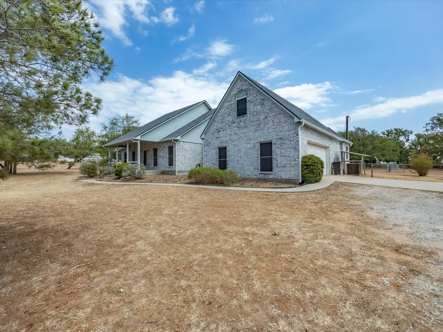 401 Faith Trail, Paradise, TX 76073 - #3