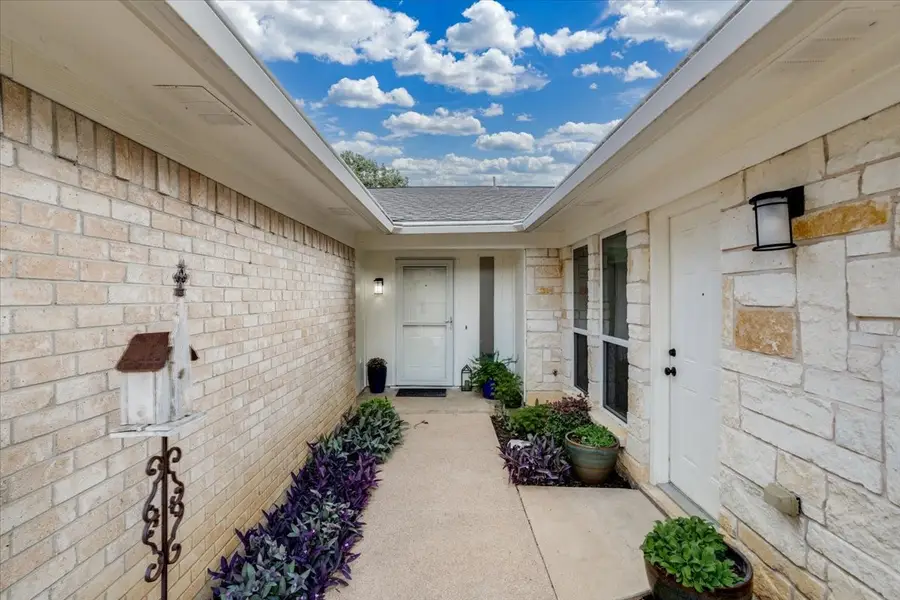 4101 Chipwood Court, Arlington, TX 76017 - #2