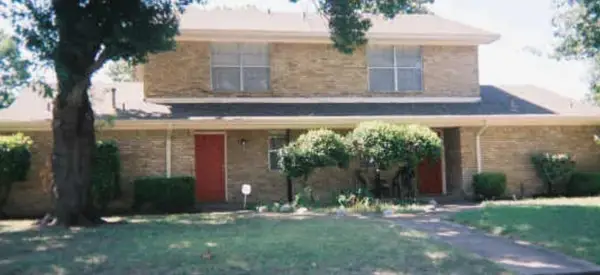 2204/2206 E 18th Street N, Plano, TX 75074