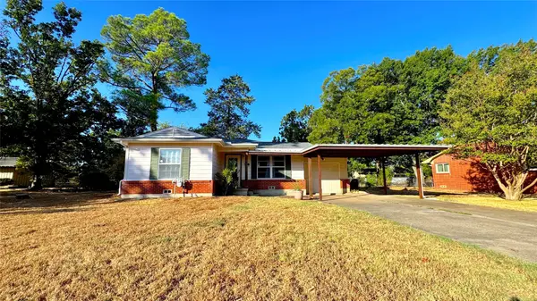 205 Davidson Drive, Terrell, TX 75160