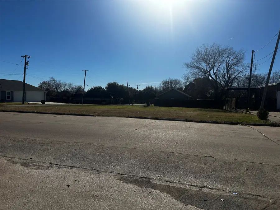 118 W College Street, Mesquite, TX 75149 - #3