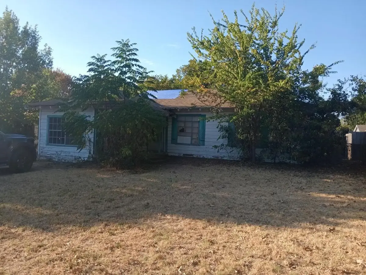 7931 Wes Hodges Road, Dallas, TX 75217 - #1