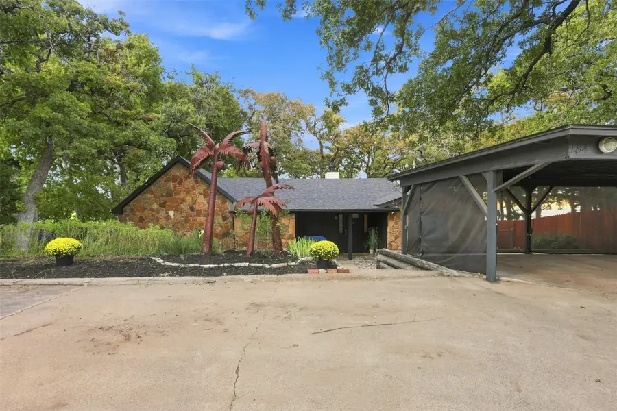 284 Shoreline Drive N, Azle, TX 76020 - #3