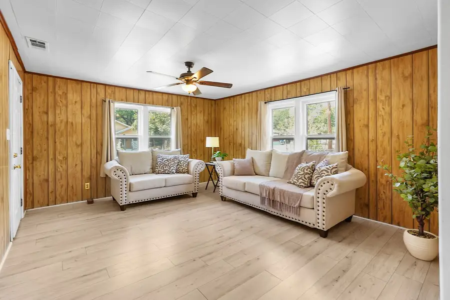 1001 S 27th Street, Corsicana, TX 75110 - #2