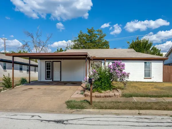 6924 Richardson Drive, Watauga, TX 76148