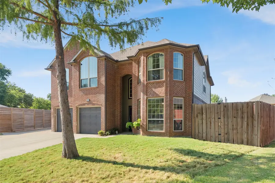 324 Georgian Oak Court, Lake Dallas, TX 75065 - #2