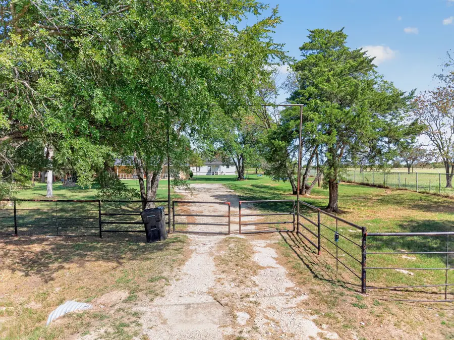 2354 Vz County Road 3812, Wills Point, TX 75169 - #2