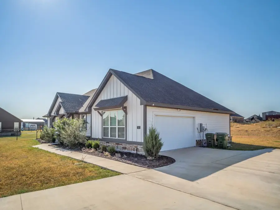 145 Prairie Meadows Court, Rhome, TX 76078 - #2