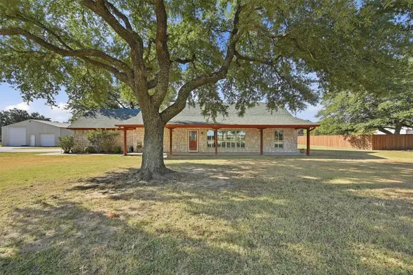 212 Bobby Sam Court, Collinsville, TX 76233