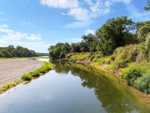 131 Private Road 3662, China Spring, TX 76633