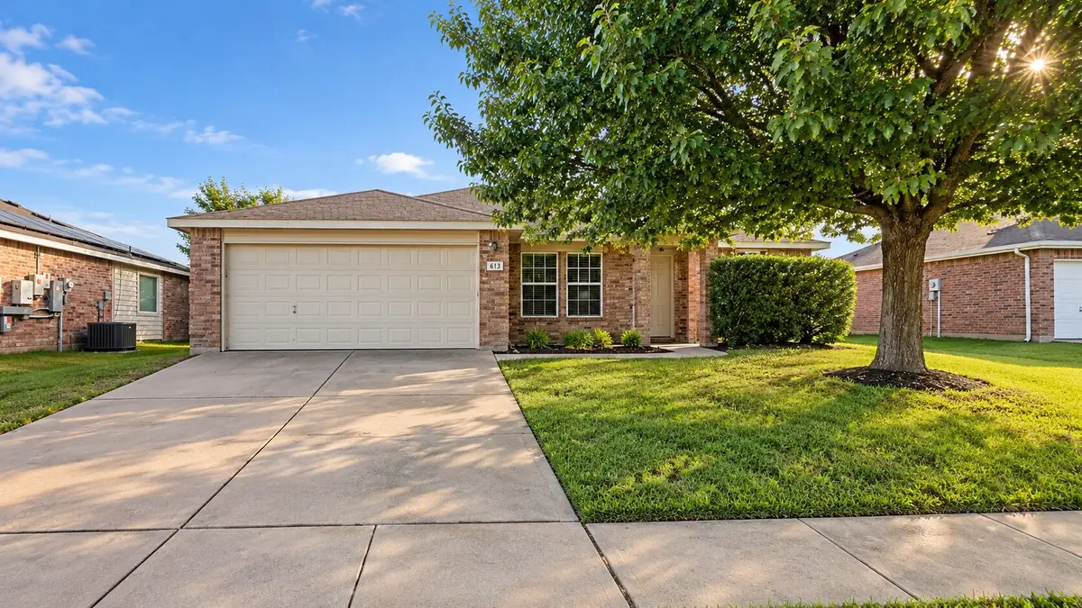 613 Redwing Drive, Saginaw, TX 76131 - #1