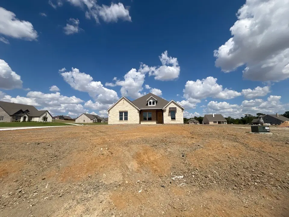 800 Monterrey Circle, Van Alstyne, TX 75495 - #1