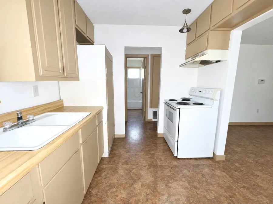 107 W College Street, Milford, TX 76670 - #2