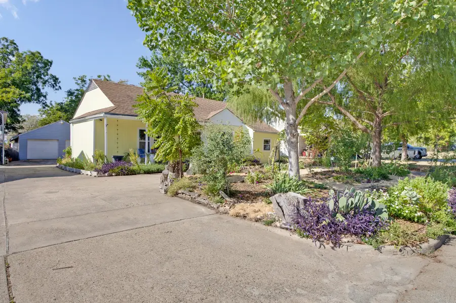 3217 Trible Drive, Grand Prairie, TX 75050 - #3