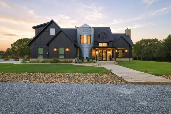 1589 County Road 4720, Wolfe City, TX 75496