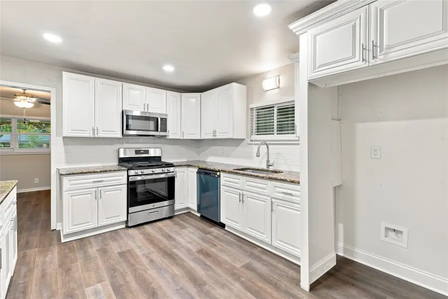6044 Walnut Drive, Fort Worth, TX 76114 - #2