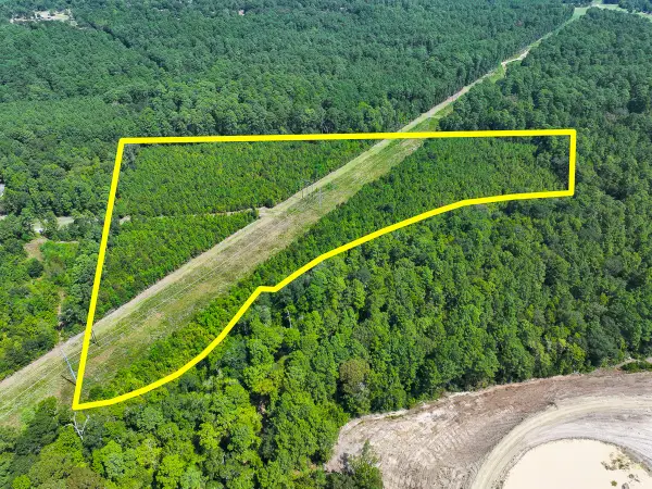 1 Johnson Road, Huntsville, TX 77320