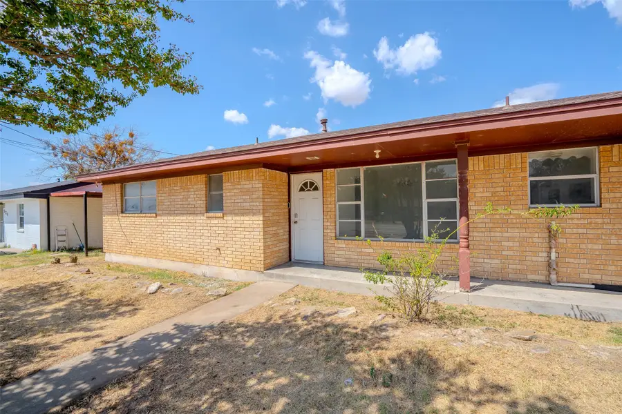 328 Eagle Street, Dublin, TX 76446 - #3