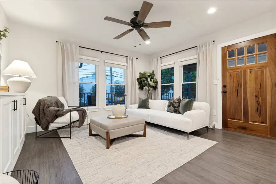 619 N Oak Cliff Boulevard, Dallas, TX 75208 - #3