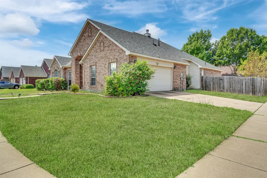 6900 Field Lark Drive, Arlington, TX 76002 - #2