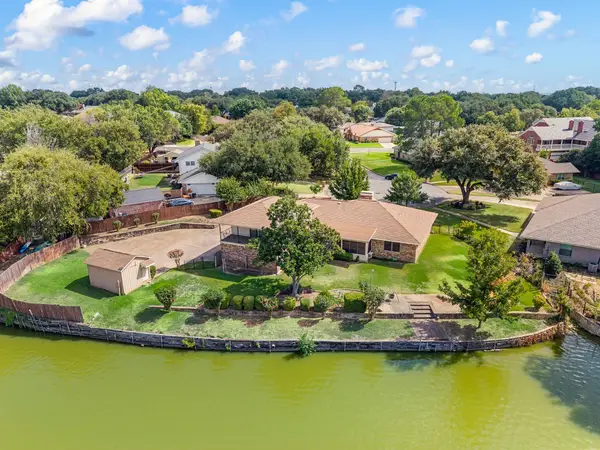 4813 Woodcreek Court, North Richland Hills, TX 76180