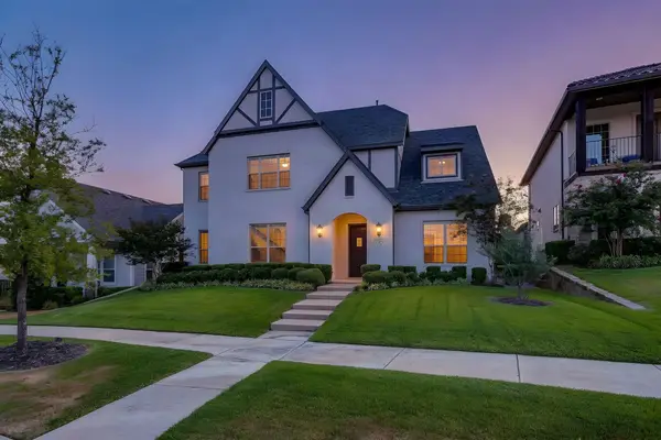 13821 Parkline Way, Fort Worth, TX 76008