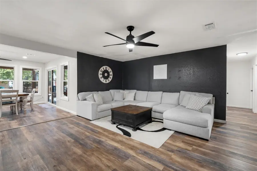 104 Russell Lane, Hewitt, TX 76643 - #2