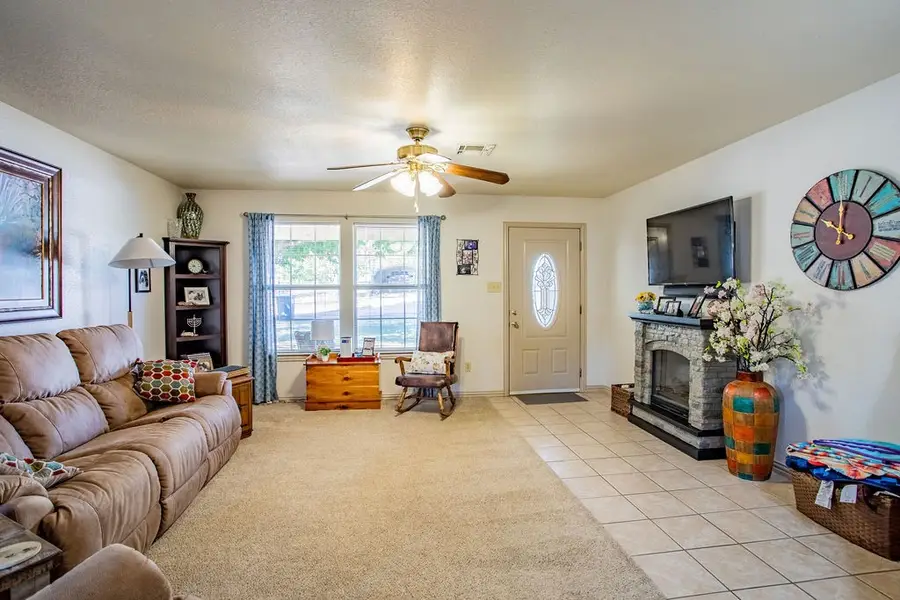 207 Roeser Street, Albany, TX 76430 - #2