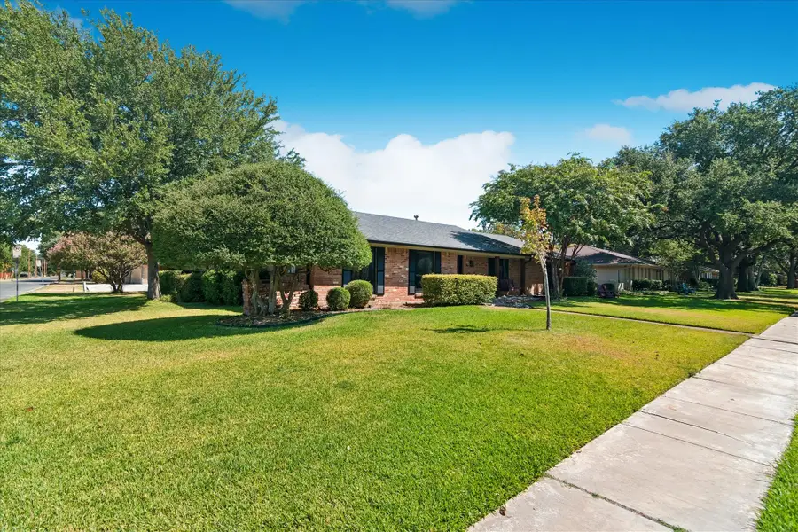 3207 Grantwood Drive, Dallas, TX 75229 - #3
