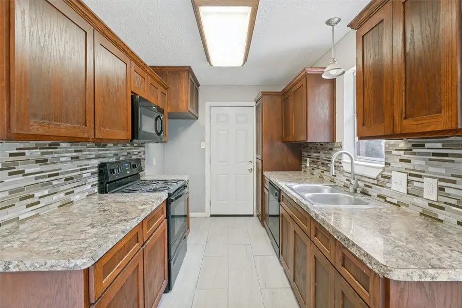 321 Christie Avenue, Everman, TX 76140 - #2