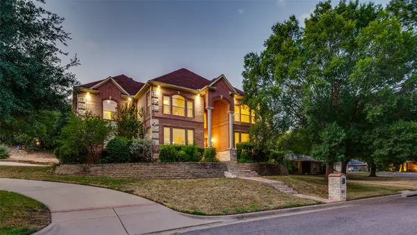 8925 Hunters Glen Trail, Fort Worth, TX 76120