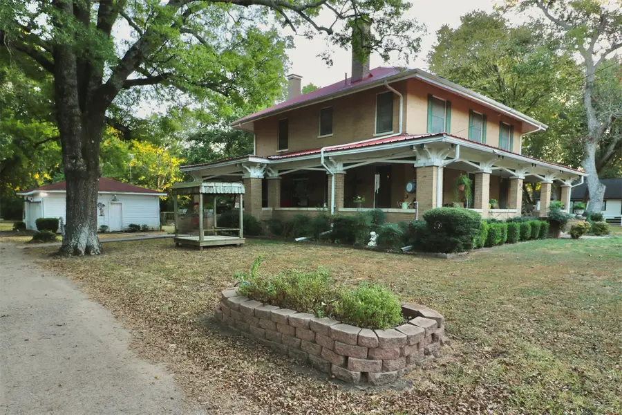 307 Honey Grove St, Roxton, TX 75477 - #2