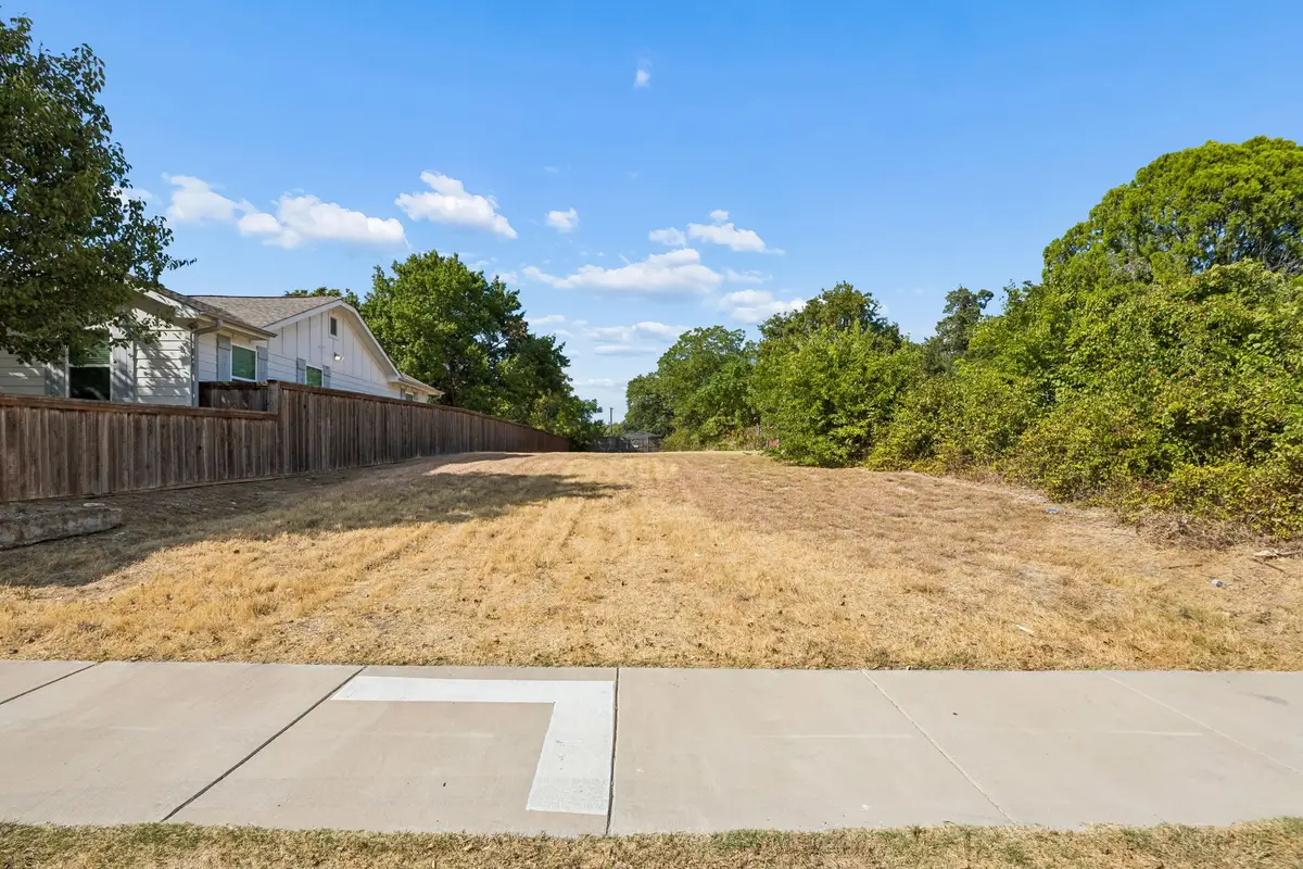 1221 Lebanon Avenue, Dallas, TX 75208 - #1
