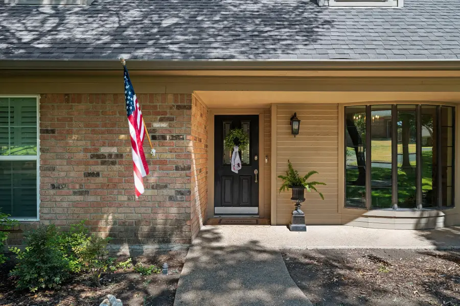 10026 Forest View Drive, Woodway, TX 76712 - #2