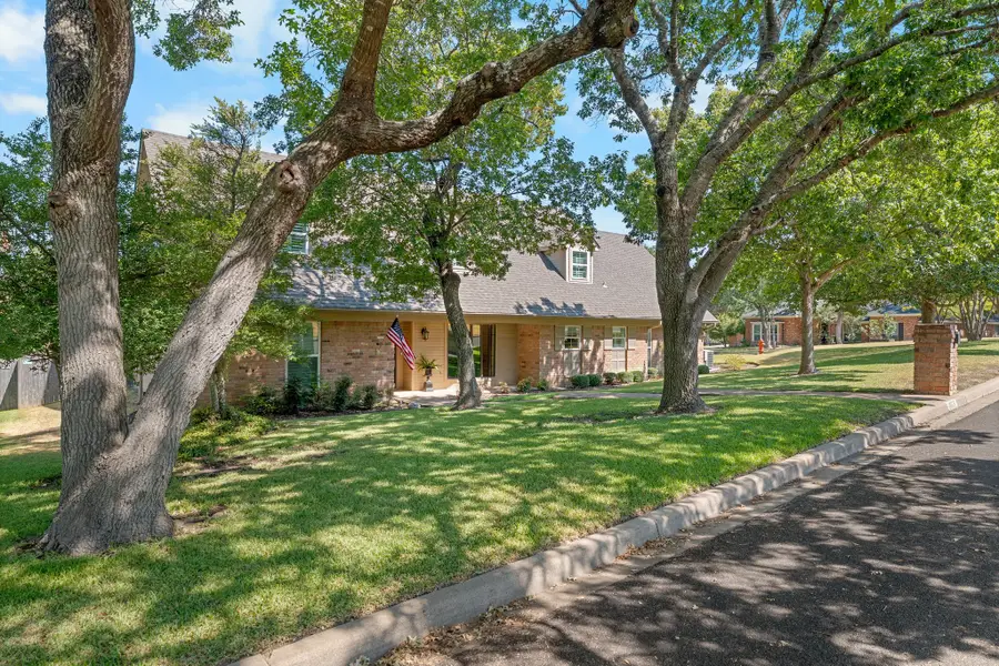 10026 Forest View Drive, Woodway, TX 76712 - #3