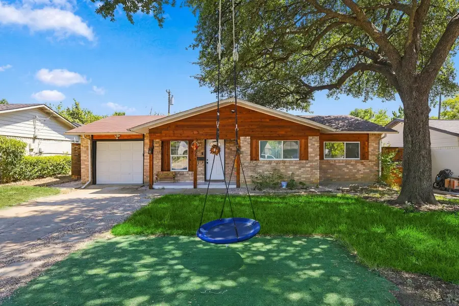 3214 Parker Street, Irving, TX 75062 - #3