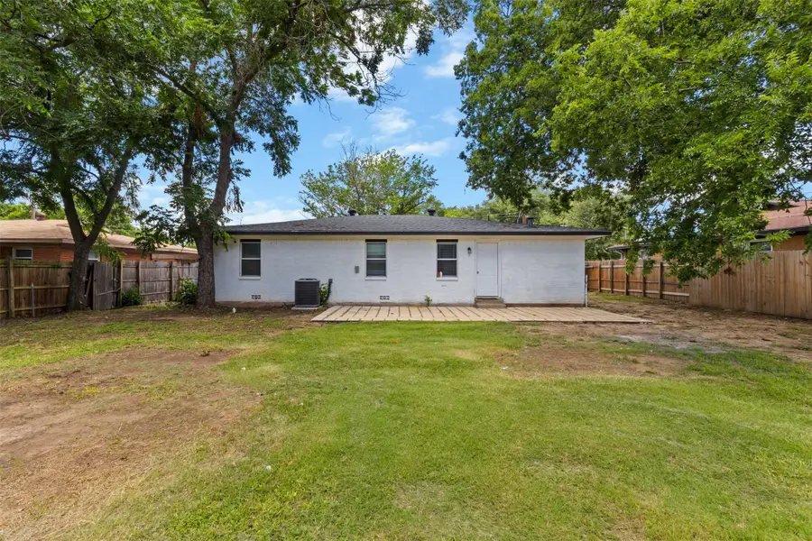 1035 Warden Street, Benbrook, TX 76126 - #3