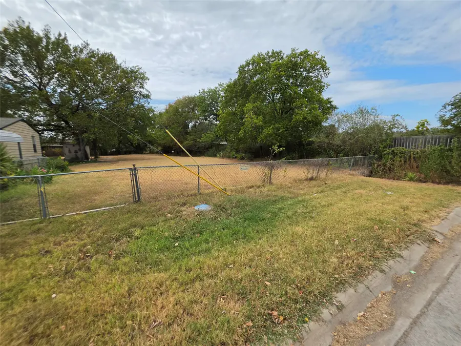701 Angus Drive, Dallas, TX 75217 - #3